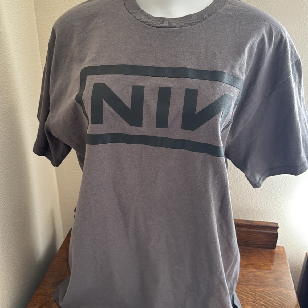 NIN Concert T-Shirt 2022 Tour - Picture 2 of 3